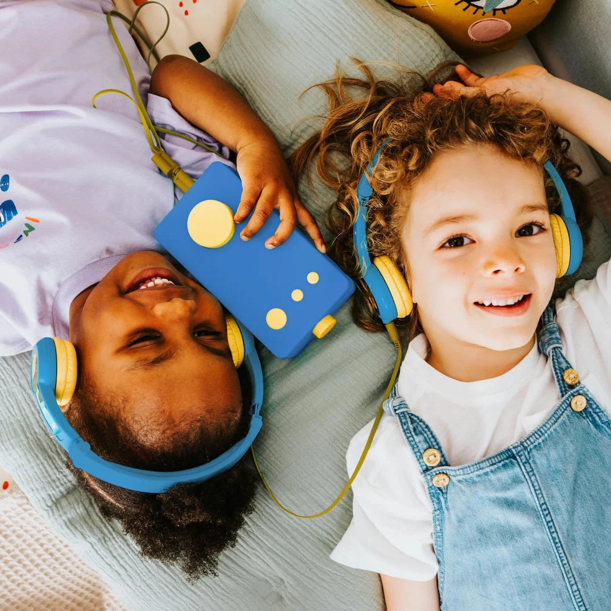 Lunii Casque Audio Enfant Filaire Pliable Réglable Compatible Ma Fabrique à Histoires FLAM 3-12 Ans Bleu