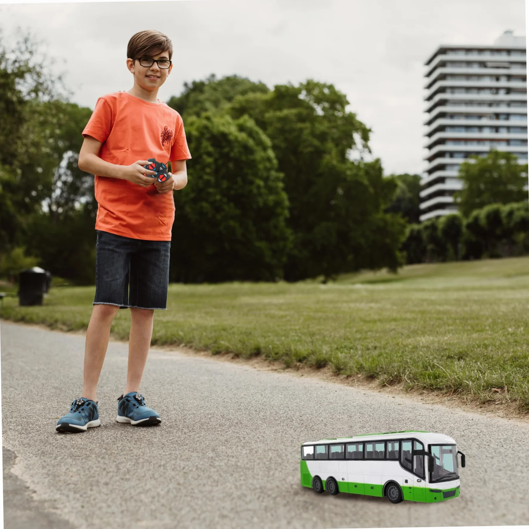 Bus Jouet électrique sans Fil 12 4 x 3 2 x 4 5 Pouces simulateur Tourisme réaliste échelle 1:30 télécommande
