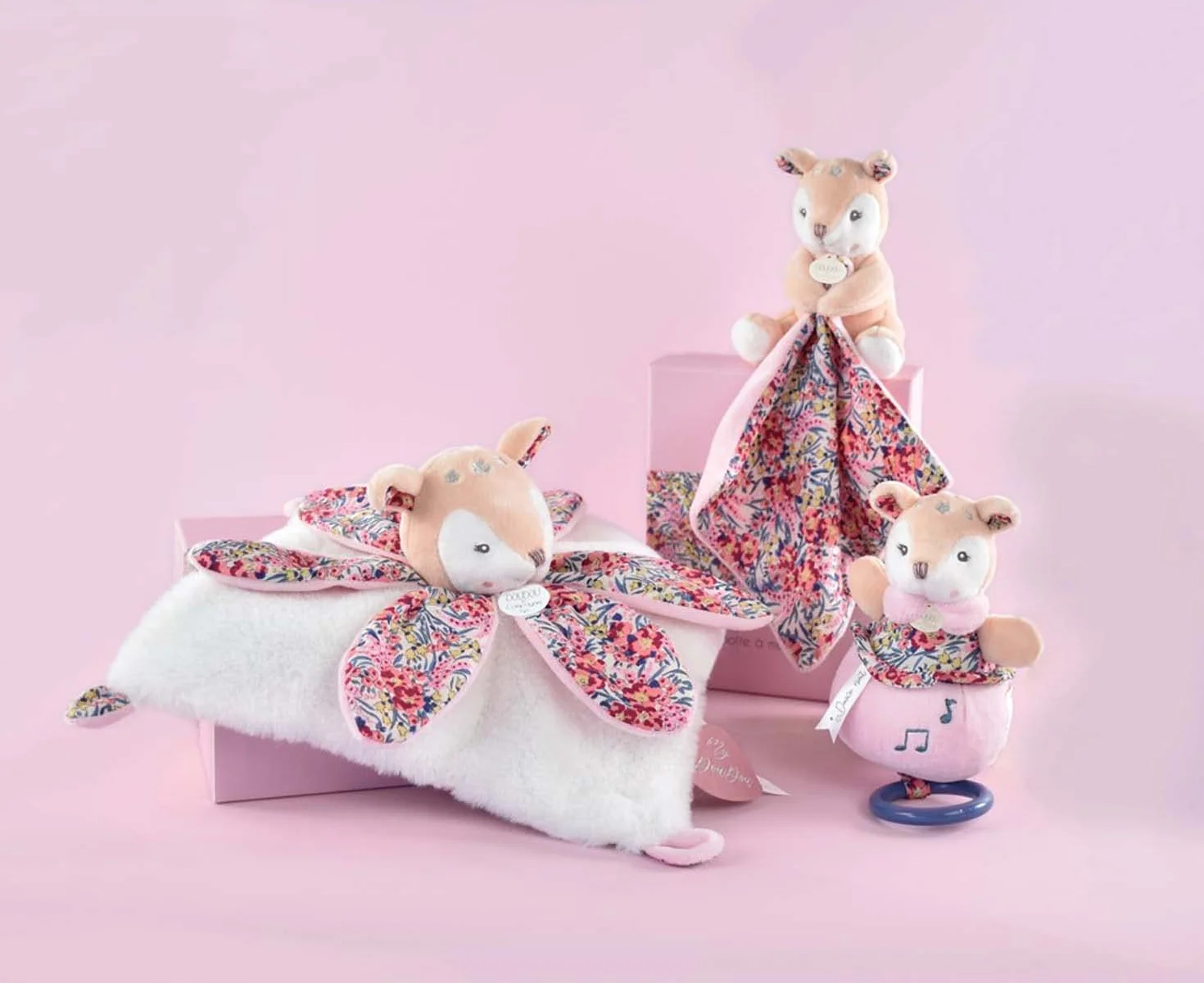 DOUDOU ET COMPAGNIE BOH'AIME Doudou Faon Blanc Pétales 27 Cm Boite Cadeau Naissance