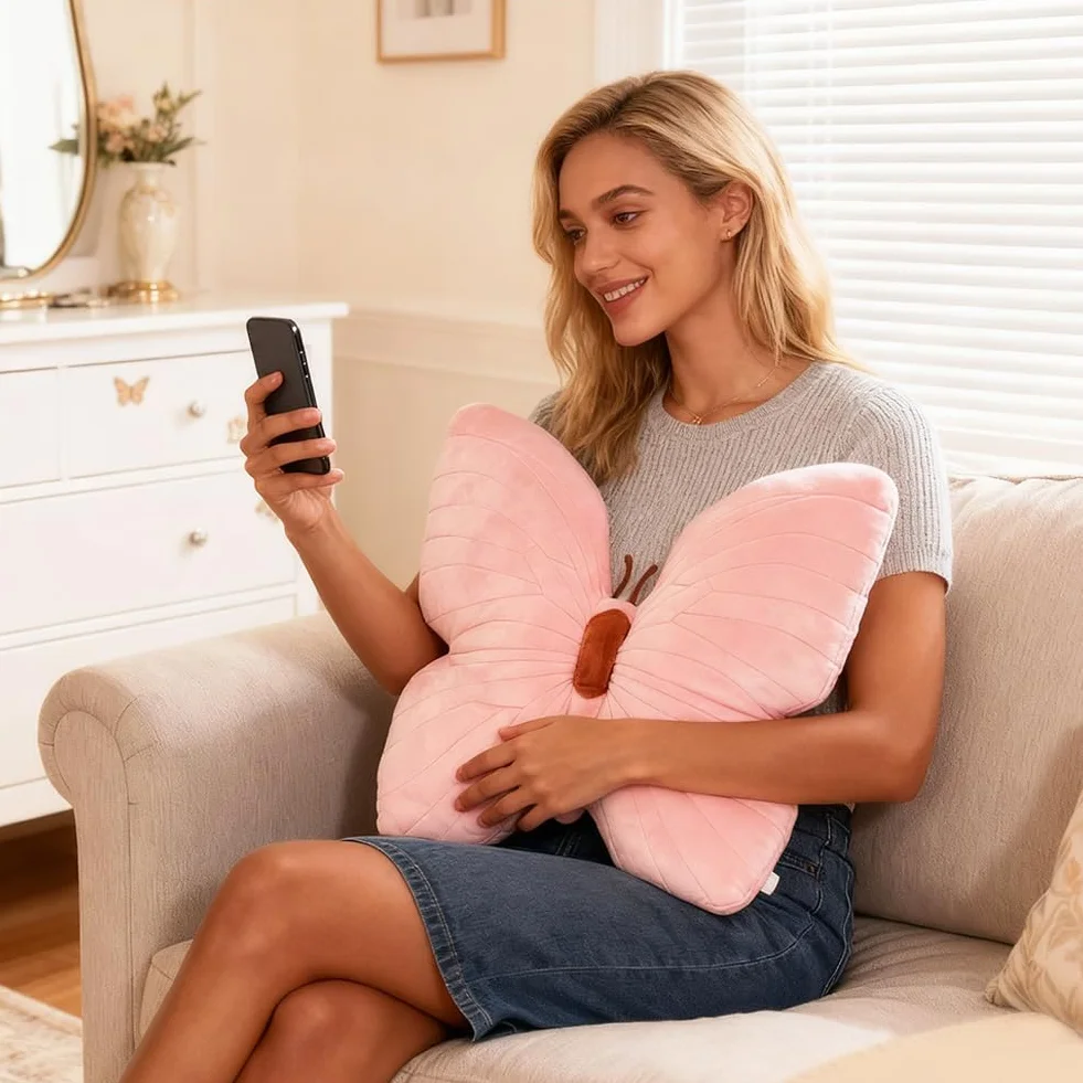 Coussin en peluche papillon 40 cm décoratif rose