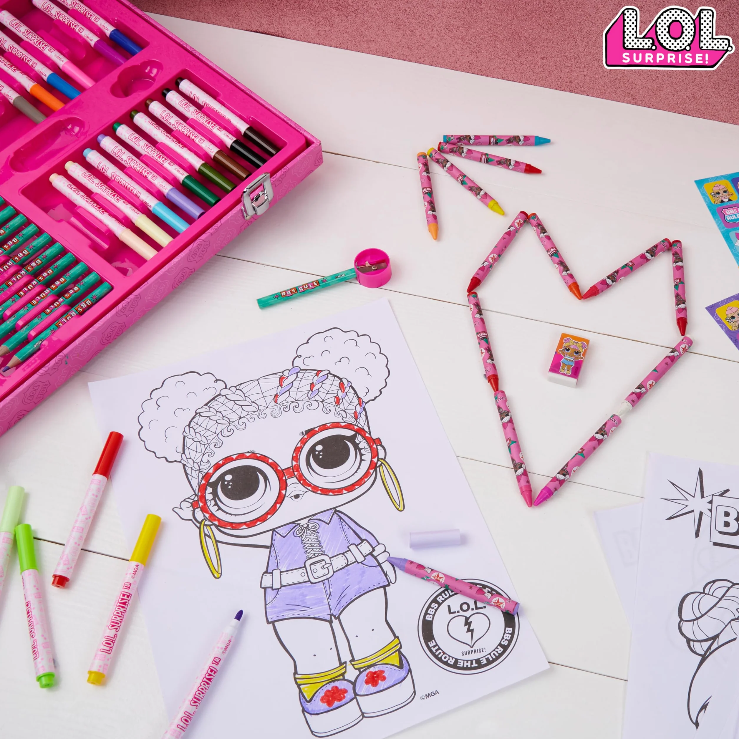 L.O.L. Surprise! Mallette Dessin et Coloriage Feutres Crayons 130 pcs Rose