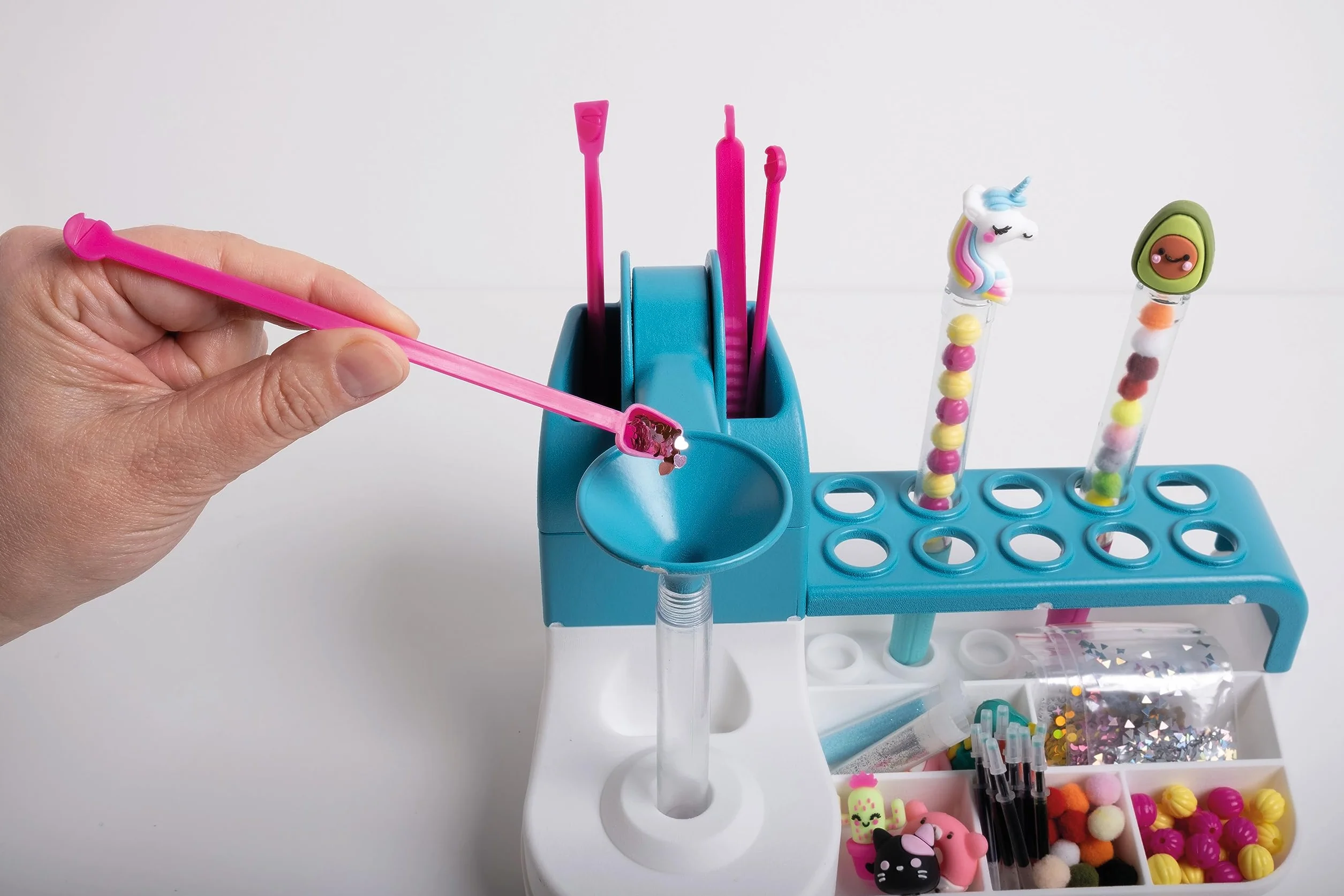 Clementoni Pen Creator Studio Kit de Fabrication de Stylos Personnalisé pour Enfants, Arts et Travaux Manuels, 6 Ans+