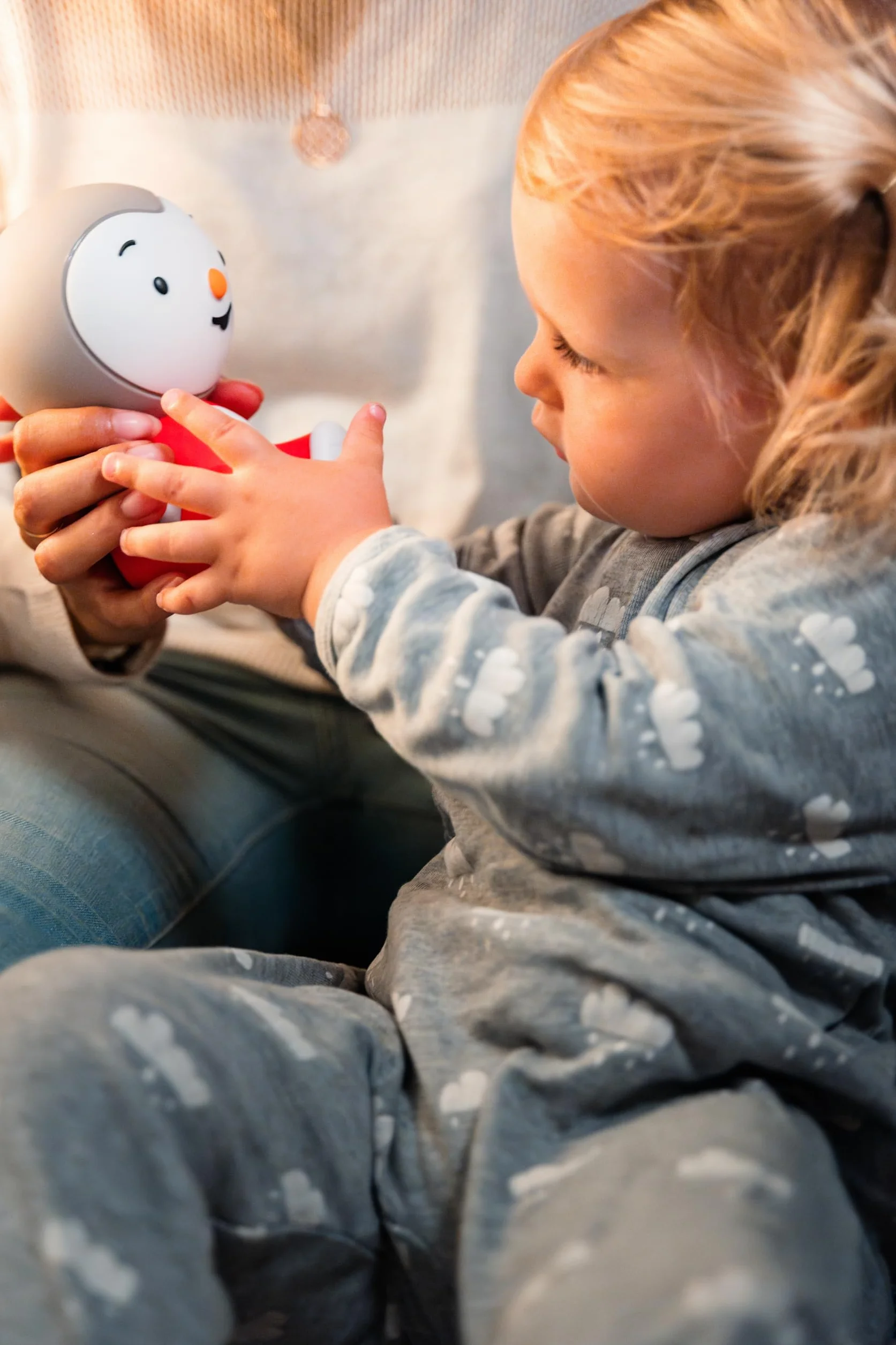 Nathan Raconte Moi Une Histoire T'Choupi Conteuse d'Histoire Comptines Veilleuse 3 Modes de Jeu Bébés Enfants 18 Mois