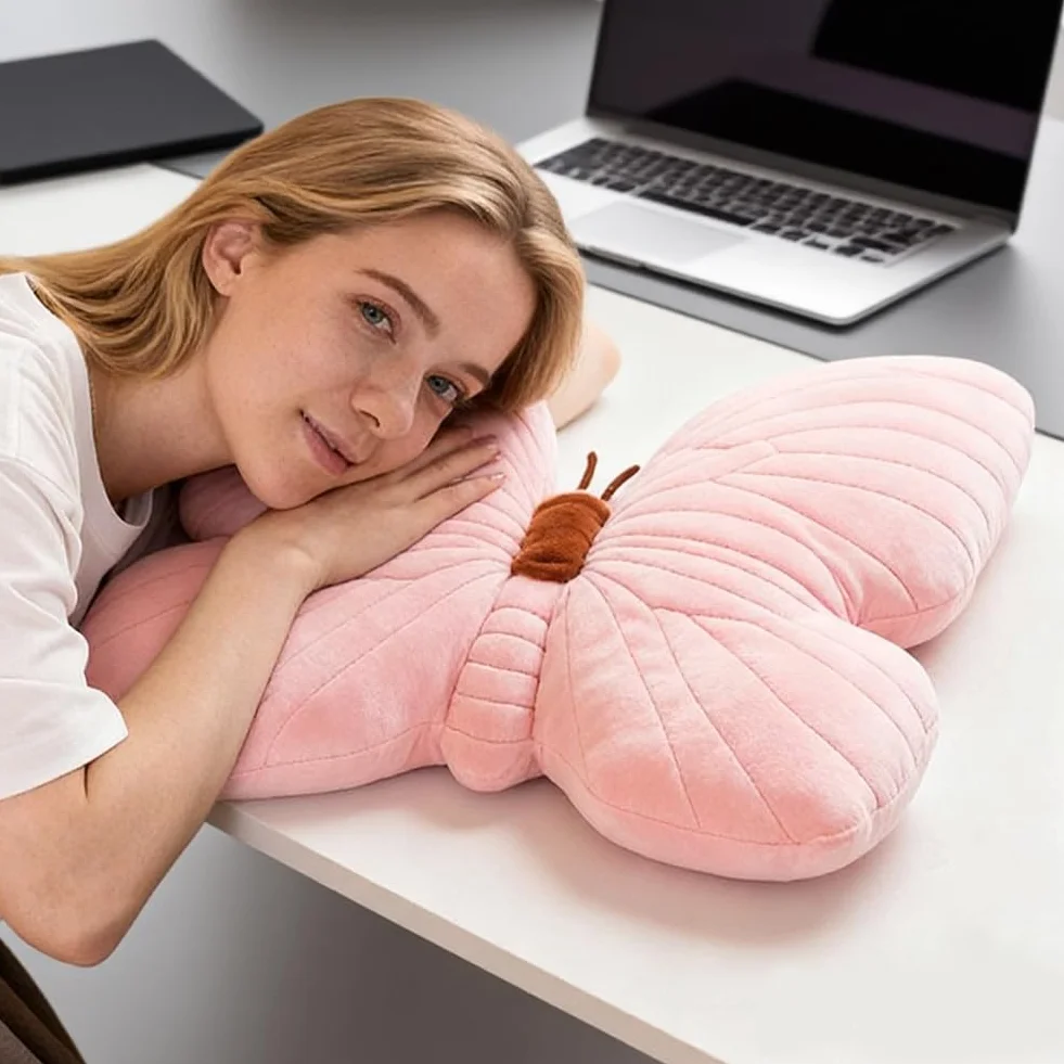 Coussin en peluche papillon 40 cm décoratif rose